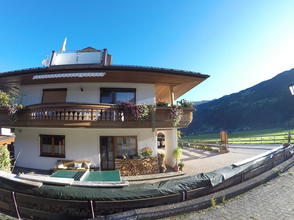 Ferienwohnungen Floerl Zell am Ziller Eksteriør bilde